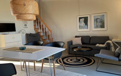 Birgitta - 150M from the Sea: Mueble, Diseño De Interiores, Piso, Suelo, Madera, Mesa, Silla, Sala, Sofá, Encendiendo