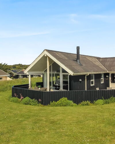 Wifred - 250M from the Sea