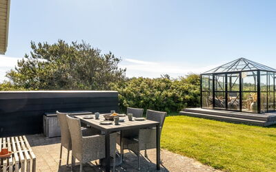 Mata - 700M from the Sea