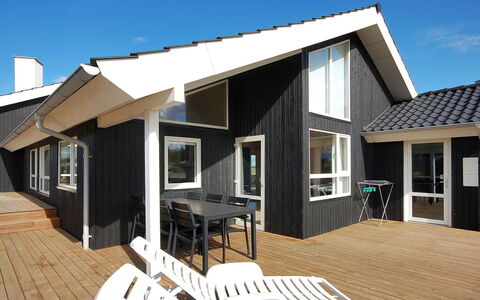 Huno - 400M from the Sea: Piscina, Mueble Para Exteriores, Mueble, Recurso, Losa, Eco Hotel, Sombra, Silla, Ocio, Inmuebles