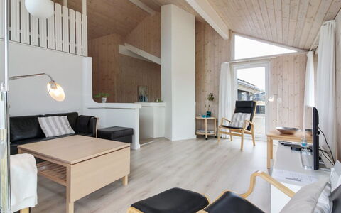 Huno - 400M from the Sea: Piscina, Mueble Para Exteriores, Mueble, Recurso, Losa, Eco Hotel, Sombra, Silla, Ocio, Inmuebles