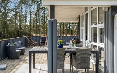 Richardine - 850M from the Sea