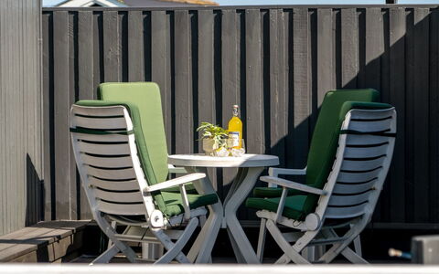 Ralf - 300M from the Sea: Piscina, Mueble Para Exteriores, Mueble, Recurso, Losa, Eco Hotel, Sombra, Silla, Ocio, Inmuebles