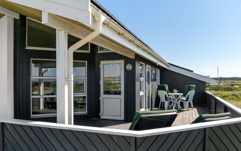 Ralf - 300M from the Sea: Piscina, Mueble Para Exteriores, Mueble, Recurso, Losa, Eco Hotel, Sombra, Silla, Ocio, Inmuebles