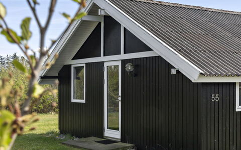 Aleksia - 1Km from the Sea: Cabaña, Patio Interior, Yarda, Edificios Del Jardín, Cobertizo, Vía Muerta, Mueble Para Exteriores, Cuarto De Troncos, Estructura Al Aire Libre, Choza