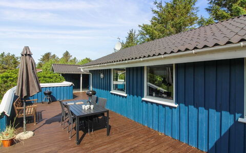 Sari - 600M from the Sea: Piscina, Mueble Para Exteriores, Mueble, Recurso, Losa, Eco Hotel, Sombra, Silla, Ocio, Inmuebles