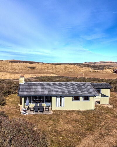 Cathalin - 100M from the Sea