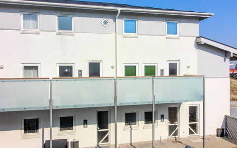 Nonni - 200M from the Sea: Piscina, Mueble Para Exteriores, Mueble, Recurso, Losa, Eco Hotel, Sombra, Silla, Ocio, Inmuebles