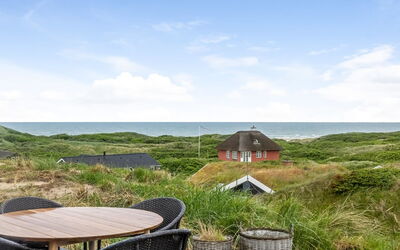 Eelin - 275M from the Sea