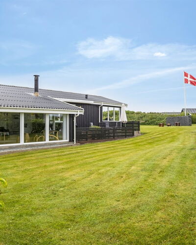 Tinja - 700M from the Sea