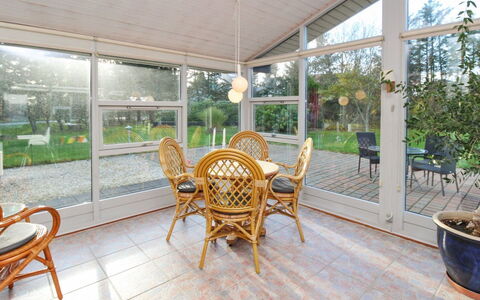 Antonella - 850M from the Sea: Casa, Casa, Puerta, Techo, Cabaña, Inmuebles, Jardín, Sombra, Vía Muerta, Yarda