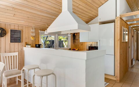 Ømod - 300M from the Sea: Diseño De Interiores, Piso, Mueble, Suelo, Cocina, Madera, Techo, Lámpara, Mostrador, Encendiendo