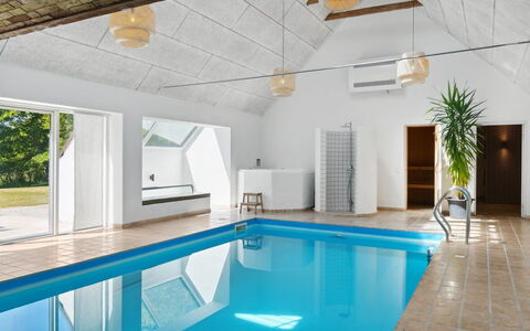 Thilo - 2.3Km from the Sea: Casa, Casa, Puerta, Techo, Cabaña, Inmuebles, Jardín, Sombra, Vía Muerta, Yarda