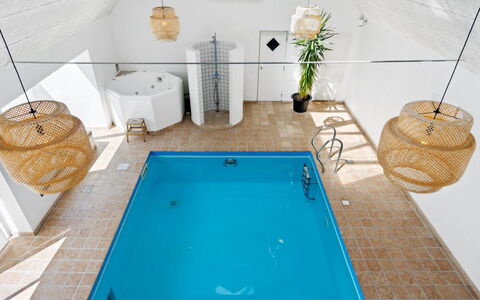 Thilo - 2.3Km from the Sea: Casa, Casa, Puerta, Techo, Cabaña, Inmuebles, Jardín, Sombra, Vía Muerta, Yarda