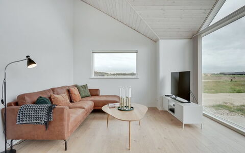 Arlina - 1.5Km from the Sea: Madera, Casa, Porche, Cubierta, Madera Dura, Techo, Manchas De Madera, Suelos De Madera, Eco Hotel
