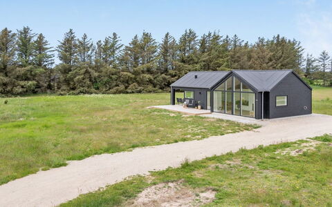 Arlina - 1.5Km from the Sea: Madera, Casa, Porche, Cubierta, Madera Dura, Techo, Manchas De Madera, Suelos De Madera, Eco Hotel