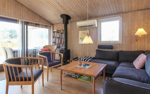 Taina - 1.1Km from the Sea: Casa, Casa, Puerta, Techo, Cabaña, Inmuebles, Jardín, Sombra, Vía Muerta, Yarda