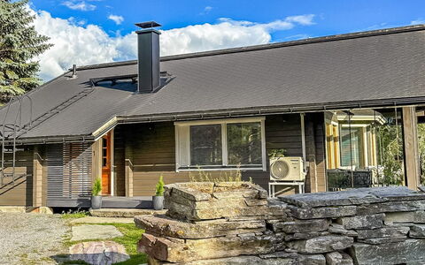 Villa Luna (Ent. Villa Milla): Árbol, Banco, Casa, Cabaña, Lago, Estanque, Bosque, Cuarto De Troncos