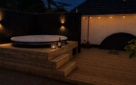 Solmaz - 3.5Km from the Sea: Bañera, Arreglo De Tubería, Encendiendo, Material Compuesto, Jacuzzi, Baño, Diseño, Plomería, Fotografía De Naturalezas Muertas