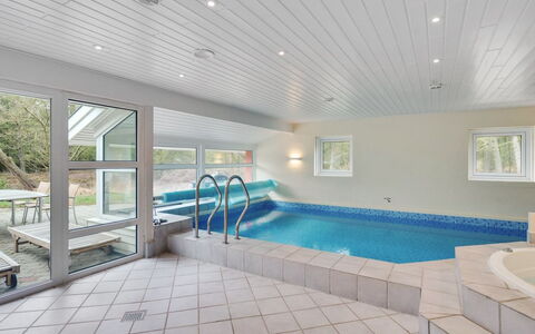 Mojag - 1Km from the Sea: Piso, Techo, Diseño De Interiores, Suelo, Piscina, Recurso, Madera Dura, Suelos De Madera, Hotel, Diseño
