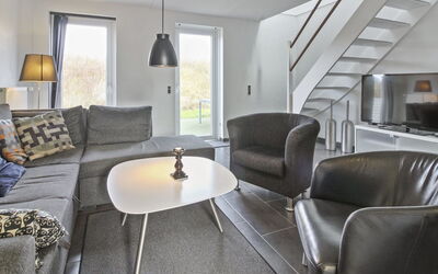 Alvild - 2.3Km from the Sea