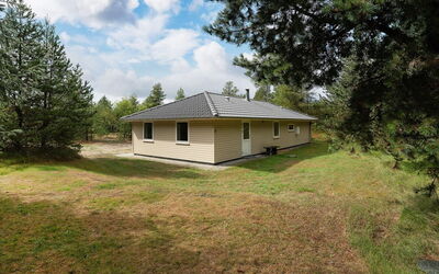Micke - 3.2Km from the Sea