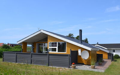 Elsbeth - 500M from the Sea