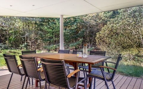 Agusta - 1.1Km from the Sea: Techo, Casa, Barrio Residencial, Casa, Inmuebles, Cabaña, Diseño
