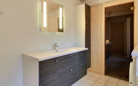 Naili - 3.1Km from the Sea: Madera, Piso, Mueble, Lavabo, Diseño De Interiores, Suelo, Electrodoméstico, Mostrador, Arreglo De Tubería, Cocina