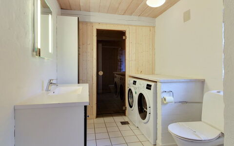 Naili - 3.1Km from the Sea: Madera, Piso, Mueble, Lavabo, Diseño De Interiores, Suelo, Electrodoméstico, Mostrador, Arreglo De Tubería, Cocina