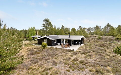 Fredrikka - 3.9Km from the Sea: Cabaña, Cobertizo, \Choza, Casa De Campo, Pradera, Choza, Granero, Cuarto De Troncos, Edificios Del Jardín