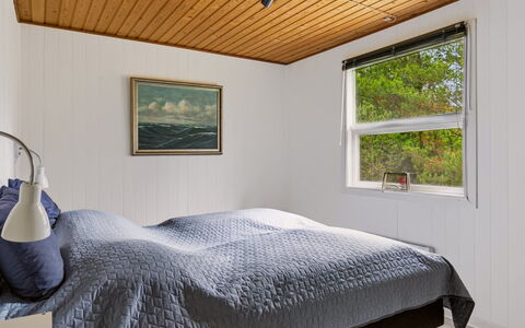 Bogatin - 1Km from the Sea: Diseño De Interiores, Habitación, Madera, Techo, Cama, Piso, Mueble, Suelo, Sábana, Lecho