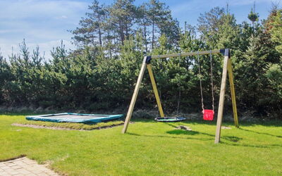 Amundi - 3.8Km from the Sea