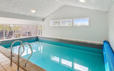 Tora - 3Km from the Sea: Piso, Techo, Suelo, Piscina, Recurso, Diseño, Hotel, Madera Dura, Manchas De Madera, Eco Hotel