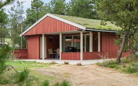 Nandolf - 3.5Km from the Sea: Hierba, Casa, Techo, Casa, Cabaña, Arbusto, El Terreno Del Lote, Área Rural, Casa De Campo, Cobertura Del Suelo