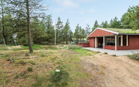 Nandolf - 3.5Km from the Sea: Hierba, Casa, Techo, Casa, Cabaña, Arbusto, El Terreno Del Lote, Área Rural, Casa De Campo, Cobertura Del Suelo
