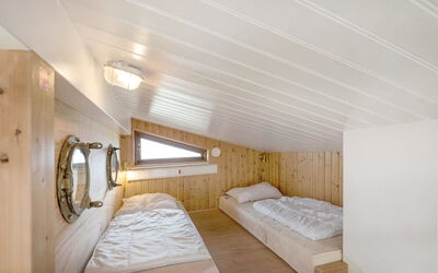 Sybilla - 700M from the Sea