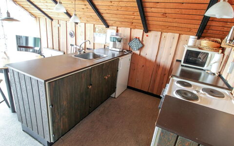 Keijo - 1.5Km from the Sea: Madera, Manchas De Madera, Madera Dura, Cocina, Cobertizo, Lavabo, Cuarto De Troncos, Fregadero, Madera Contrachapada, Tablón