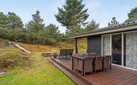 France - 1.1Km from the Sea: Techo, El Terreno Del Lote, Cabaña, Casa, Área Rural, Cobertizo, Vía Muerta, Edificios Del Jardín, Cuarto De Troncos, \Choza