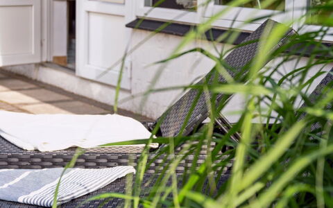 Kita - 500M from the Sea: Mueble Para Exteriores, Ocio, Jardín, Sombra