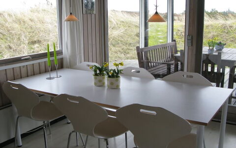 Elsa - 700M from the Sea: Mueble, Mesa, Diseño De Interiores, Madera, Silla, Comedor, Cocina Y Comedor Mesa, Piso, Suelo, Casa