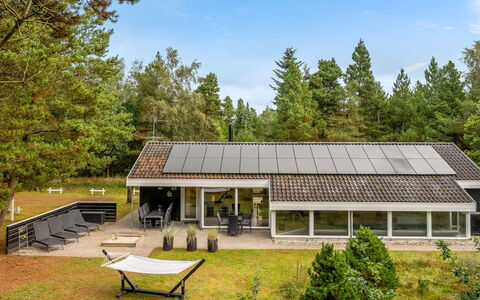 Jensen - 700M to the Fjord: Techo, Casa, Cabaña, Energía Solar, Inmuebles, Energía Solar, Casa De Campo, Paisajismo