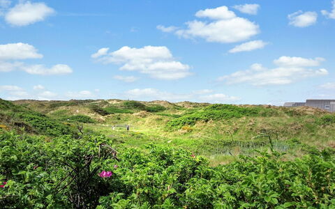 Karla - 100M from the Sea: Cabaña, Cobertizo, \Choza, Casa De Campo, Pradera, Choza, Granero, Cuarto De Troncos, Edificios Del Jardín