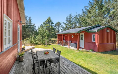 Ruven - 500M from the Sea: Techo, El Terreno Del Lote, Cabaña, Casa, Área Rural, Cobertizo, Vía Muerta, Edificios Del Jardín, Cuarto De Troncos, \Choza