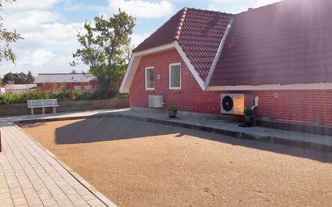 Partenij - 1Km from the Sea: Cubrir Con Paja, Cabaña, Casa, Techo, Casa, Casa De Campo, \Choza, Inmuebles, Pueblo