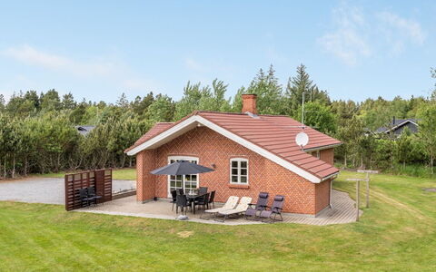 Kalotta - 3.2Km from the Sea: Piscina, Mueble Para Exteriores, Mueble, Recurso, Losa, Eco Hotel, Sombra, Silla, Ocio, Inmuebles