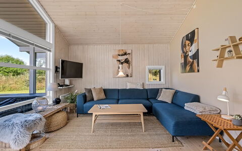 Sviðandi - 1.5Km from the Sea: Madera, Mueble, Piso, Diseño De Interiores, Sofá, Suelo, Sala, Techo, Casa, Suelos De Madera