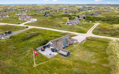 Hen - 400M from the Sea