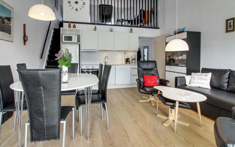 Pavlinka - 200M from the Sea: Mueble, Diseño De Interiores, Piso, Suelo, Techo, Sofá, Sala, Habitación, Silla, Suelos De Madera