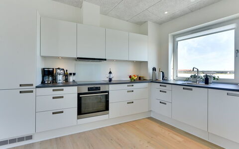 Aiana - 250M from the Sea: Cocina, Piso, Techo, Madera, Mostrador, Diseño De Interiores, Gabinetes, Suelo, Aparato De Cocina, Lámpara